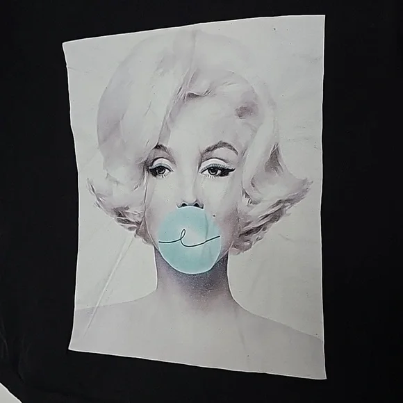 Egreis pin up Vintage short sleeve cropped black t-shirt top sz Medium - Picture 2 of 6